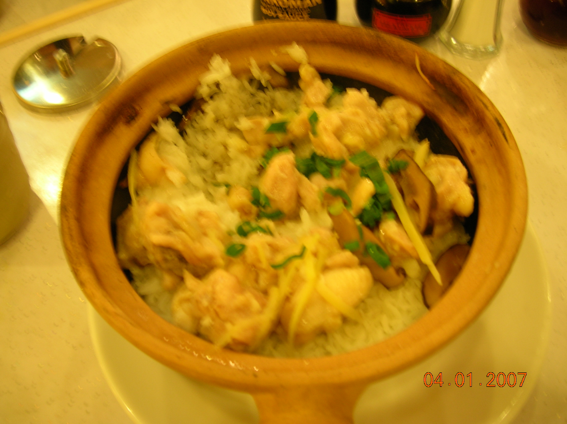 chicken mushroom claypot rice